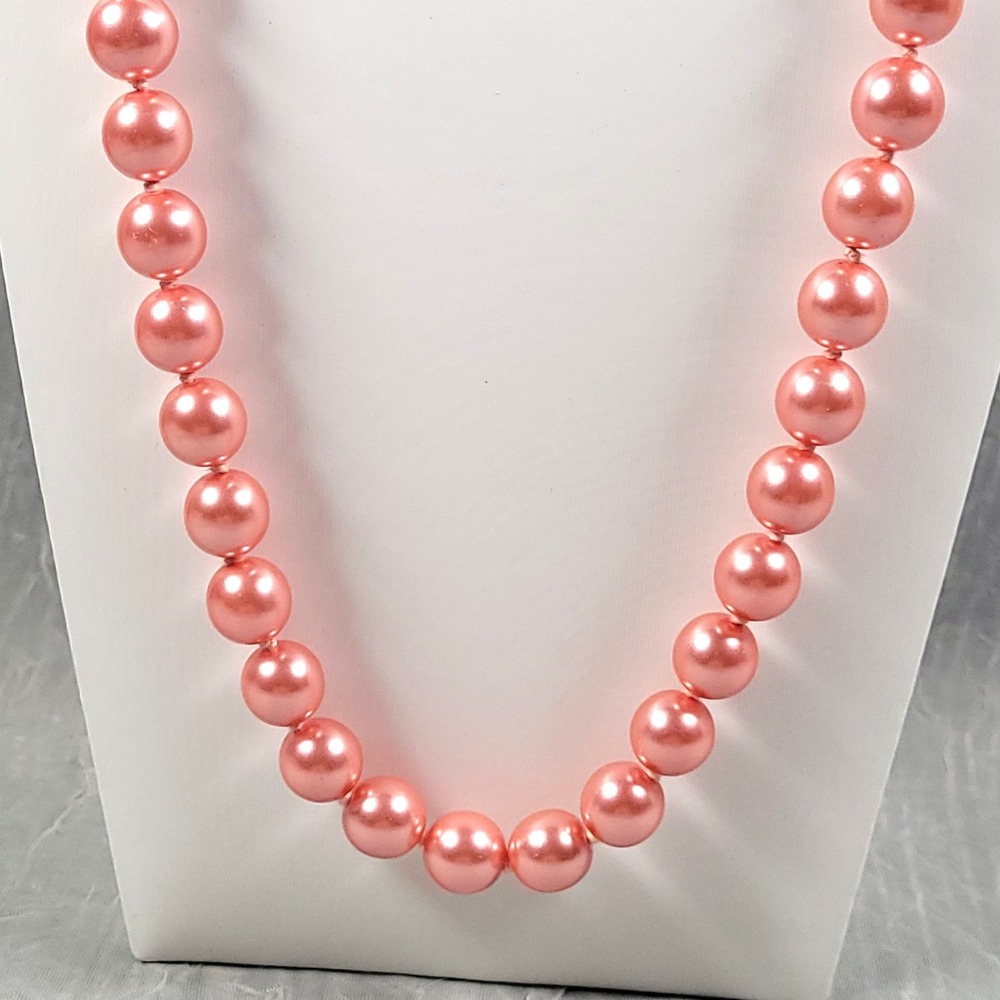 Joan Rivers Faux Pearl Necklace Lustrous Coral Pink Hand Knotted 28 Inch Strand